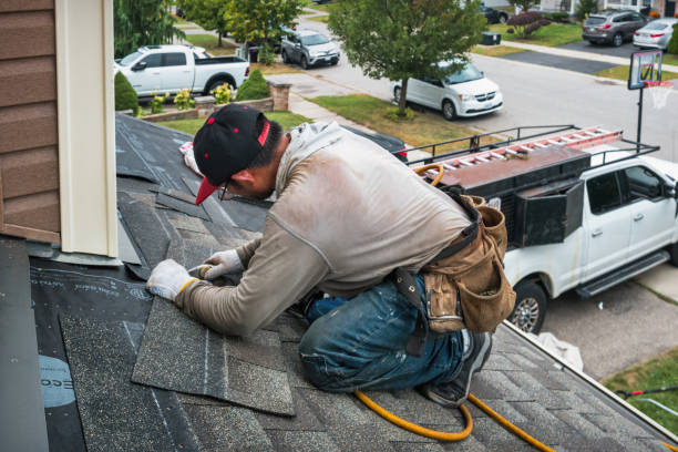 Professional Roofing technician working in Fort Lee, NJ